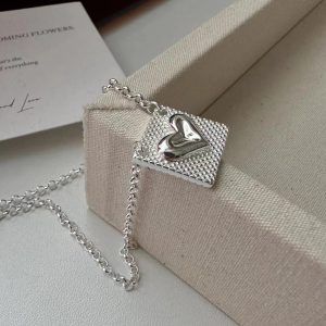 Wholesale 925 Sterling Silver Rectangle With Heart Necklace