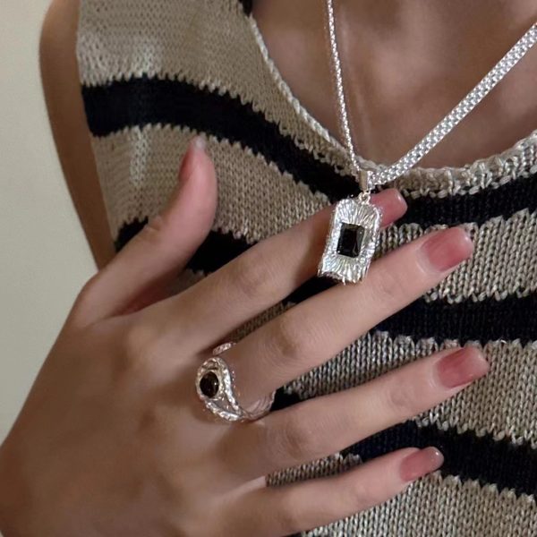 Wholesale 925 Sterling Silver Chunky Textured Square Necklace - Image 4