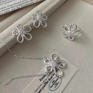 Wholesale 925 Sterling Silver Sunflower Set Necklace ＆ Earrings ＆ Ring