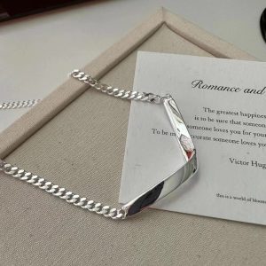 Wholesale 925 Sterling Silver Twisted V-thread necklace