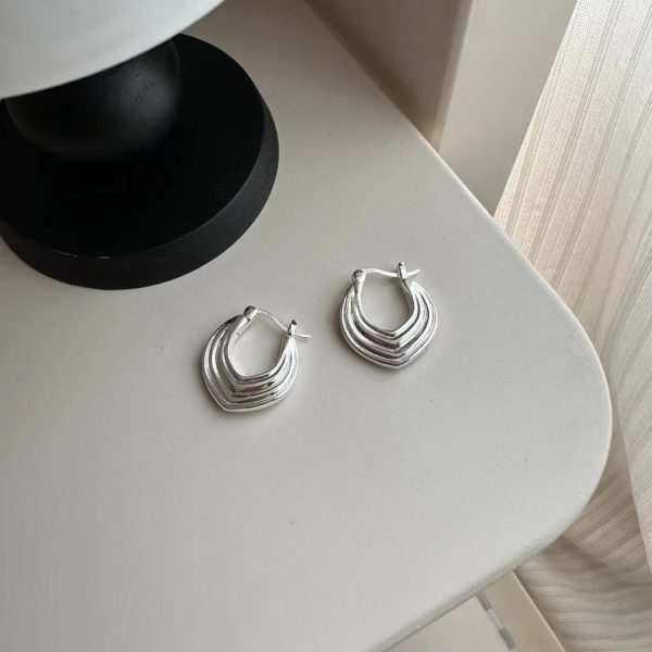 Wholesale 925 Sterling Silver V-shaped Ear Clips - Image 3