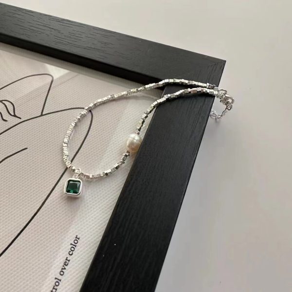 Wholesale 925 Sterling Silver Green Diamond Freshwater Pearl Crushed Silver Light Luxury Necklace ＆ Bracelet - Image 2