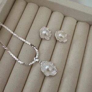 Wholesale 925 Sterling Silver Flower Pearl Set Necklace & Earrings