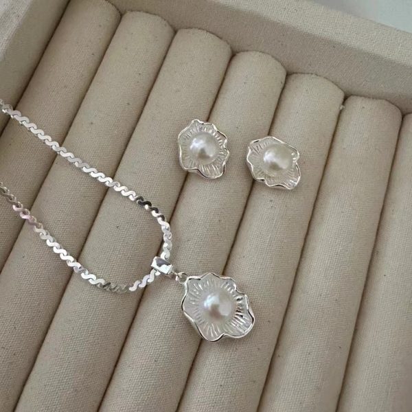 Wholesale 925 Sterling Silver Flower Pearl Set Necklace ＆ Earrings