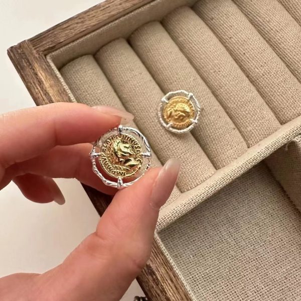 Wholesale 925 Sterling Silver Golden Coin Pendant & Earrings - Image 4