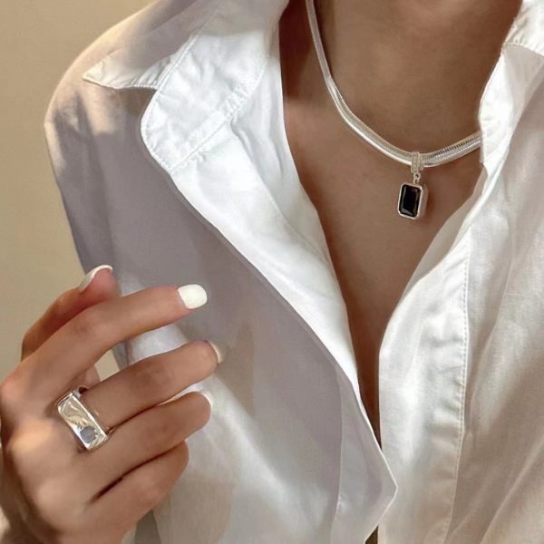 Wholesale 925 Sterling Silver Black Zircon Blade Necklace - Image 4