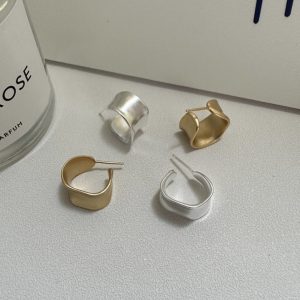 Wholesale 925 Sterling Silver C Shape Frosted Earrings