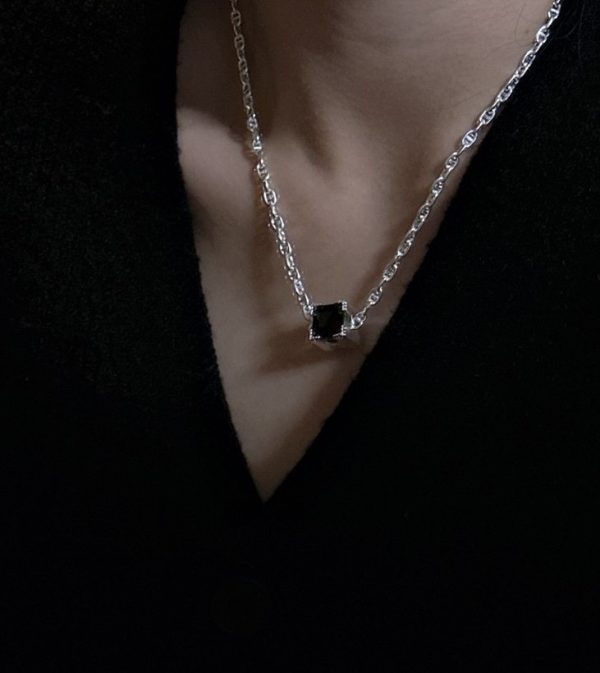 Wholesale 925 Sterling Silver Double Sided Zircon H Necklace - Image 4