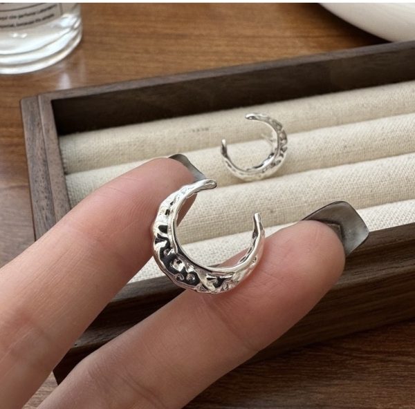 Wholesale 925 Sterling Silver Textured Moon Stud Earrings - Image 2