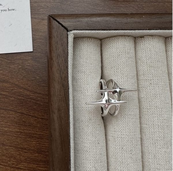 Wholesale 925 Sterling Silver Four-pointed Star Ring - Image 3