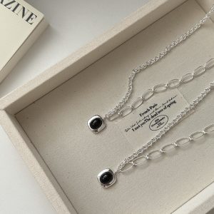 Wholesale 925 Sterling Silver Black Agate Fashionable Necklace