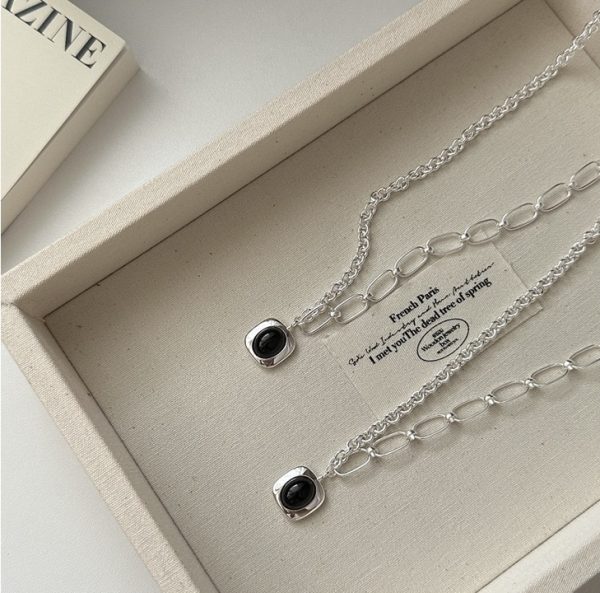 Wholesale 925 Sterling Silver Black Agate Fashionable Necklace
