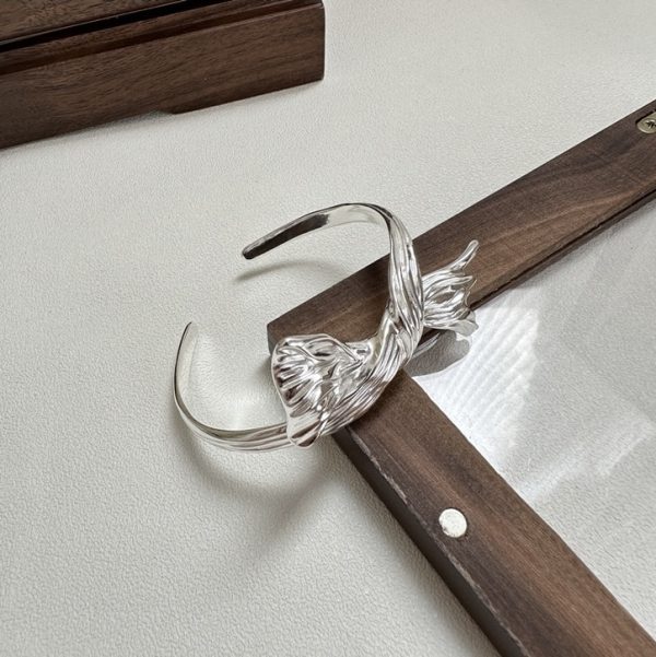 Wholesale 925 Sterling Silver Fashionable Bow Bangle
