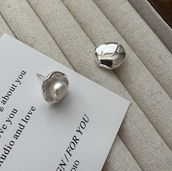 Wholesale 925 Sterling Silver Flower Freshwater Pearl Stud Earrings - Image 3