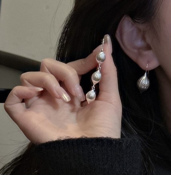 Wholesale 925 Sterling Silver Shell Asymmetrical Earrings - Image 6