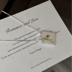 Wholesale 925 Sterling Silver Green Zircon Square Necklace