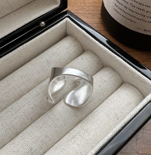 Wholesale 925 Sterling Silver Frosted Irregular Ring - Image 3