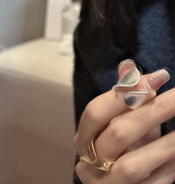 Wholesale 925 Sterling Silver Frosted Irregular Ring - Image 4