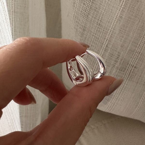 Wholesale 925 Sterling Silver Chunky U-shape Earrings - Image 3