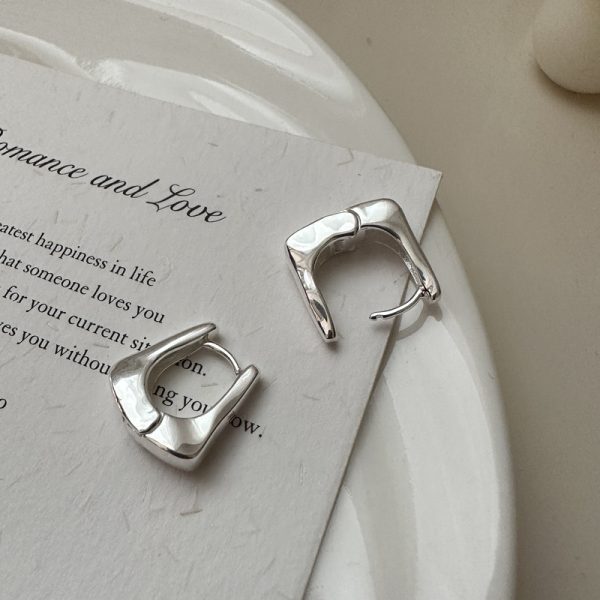 Wholesale 925 Sterling Silver Textured Triangle Earrings - Image 2