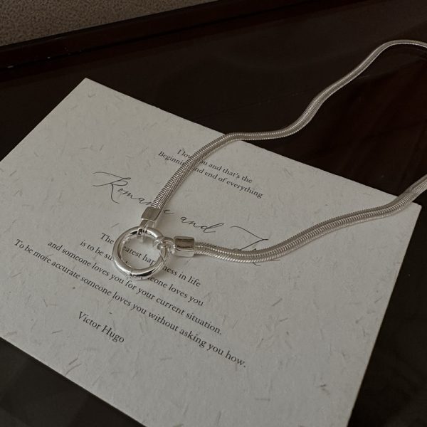 Wholesale 925 Sterling Silver Circle Snake Bone Necklace