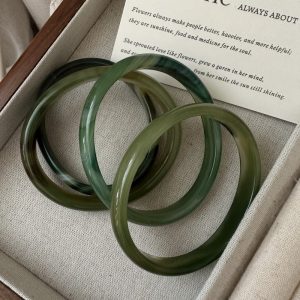 Wholesale Natural Gemstone Green Agate Bangle