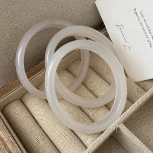 Wholesale Natural Gemstone White Agate Bangle