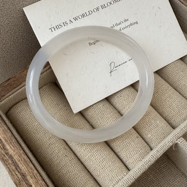 Wholesale Natural Gemstone White Agate Bangle - Image 2
