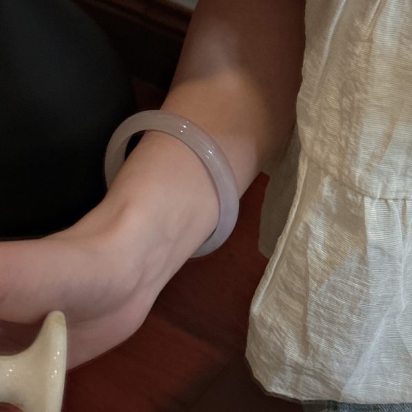 Wholesale Natural Gemstone White Agate Bangle - Image 5