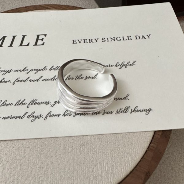 Wholesale 925 Sterling Silver Matte Streamlined Ring