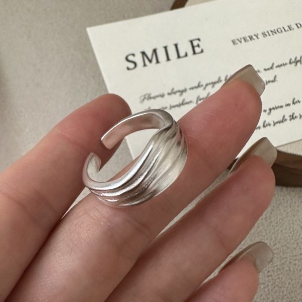 Wholesale 925 Sterling Silver Matte Streamlined Ring - Image 2
