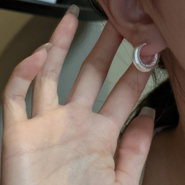 Wholesale 925 Sterling Silver Color Separation Moon Stud Earrings - Image 5
