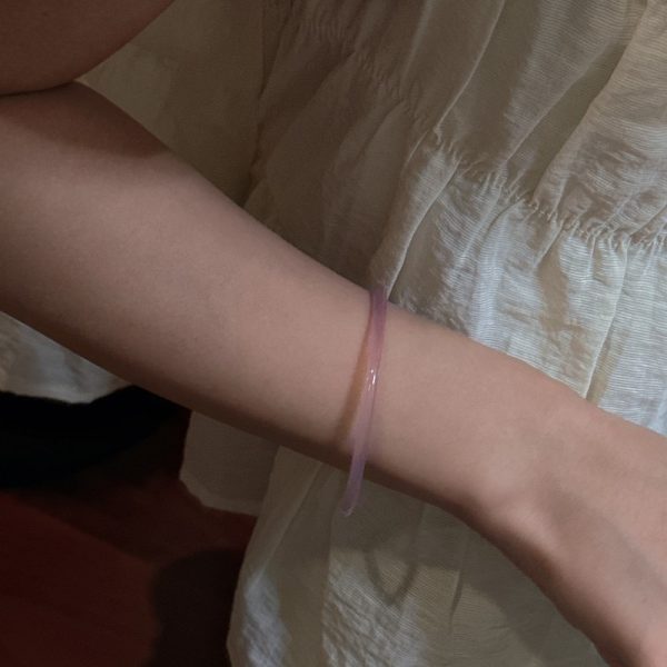 Wholesale Natural Gemstone Thin Pink Agate Bangle - Image 3