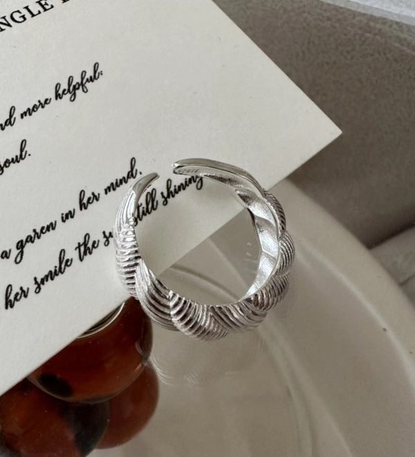 Wholesale 925 Sterling Silver Textured Croissant Ring