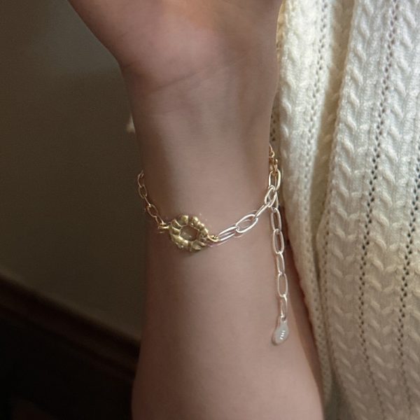 Wholesale 925 Sterling Silver Matte Floral Bracelet - Image 4