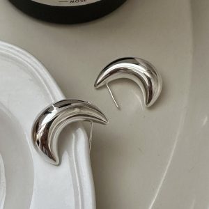 Wholesale 925 Sterling Silver Hollow Moon Stud Earrings