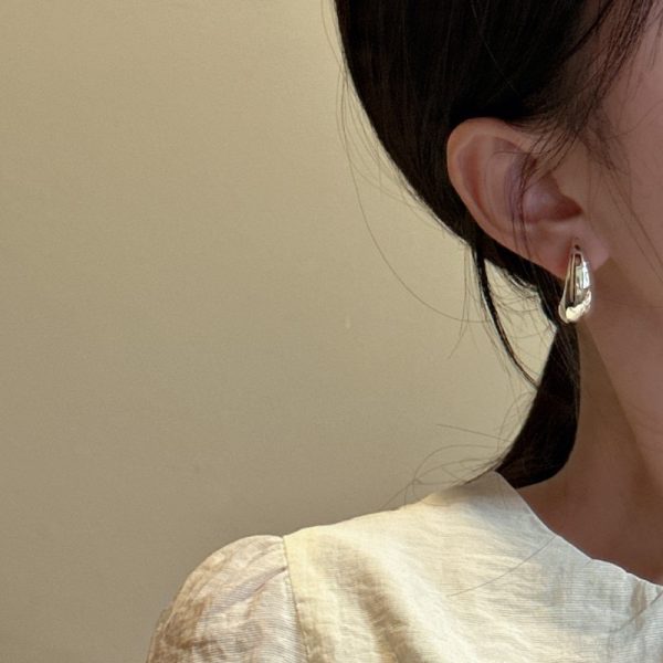 Wholesale 925 Sterling Silver Hollow Moon Stud Earrings - Image 4