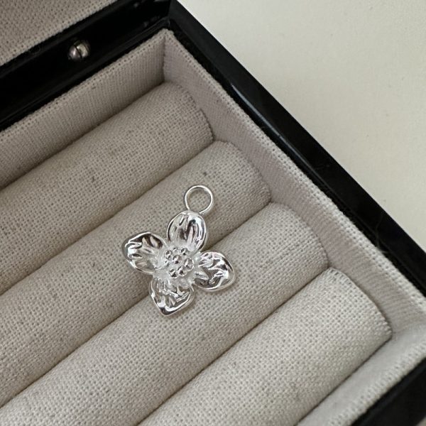 Wholesale 925 Sterling Silver Flower Pendant