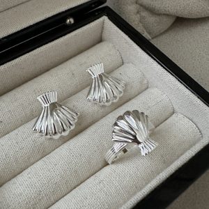 Wholesale 925 Sterling Silver Shell Stud Earrings & Ring