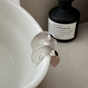 Wholesale 925 Sterling Silver Black Agate C-shaped Earrings