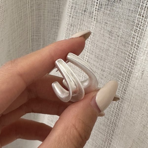 Wholesale 925 Sterling Silver U-shaped Frosted Earrings - Image 2