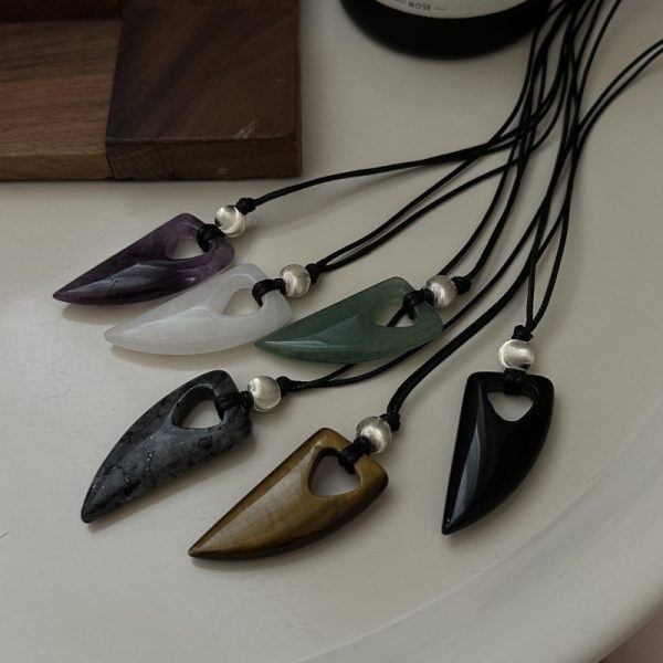 Wholesale 925 Sterling Silver Natural Stone Horn Necklace