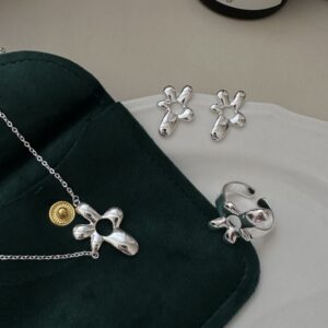 Wholesale 925 Sterling Silver Plain Flower Ring & Necklace & Earrings
