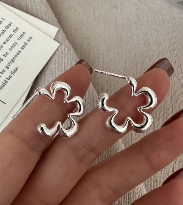 Wholesale 925 Sterling Silver Flower Stud Earrings - Image 3