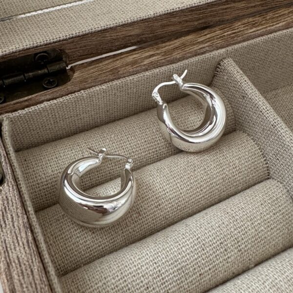 Wholesale 925 Sterling Silver Chunky U-shaped Earrings - Image 2