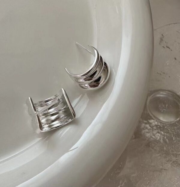 Wholesale 925 Sterling Silver Glossy Simple Earrings - Image 3
