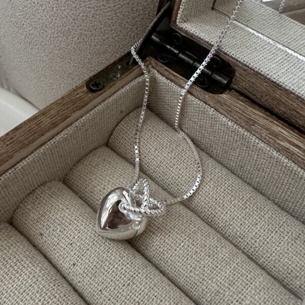Wholesale 925 Sterling Silver Hollow Heart Necklace - Image 2