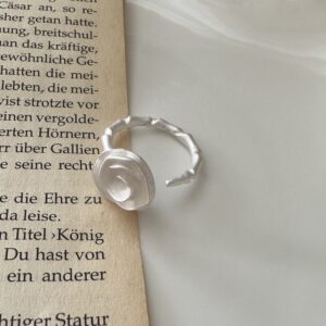 Wholesale 925 Sterling Silver Burnt White Flower Ring