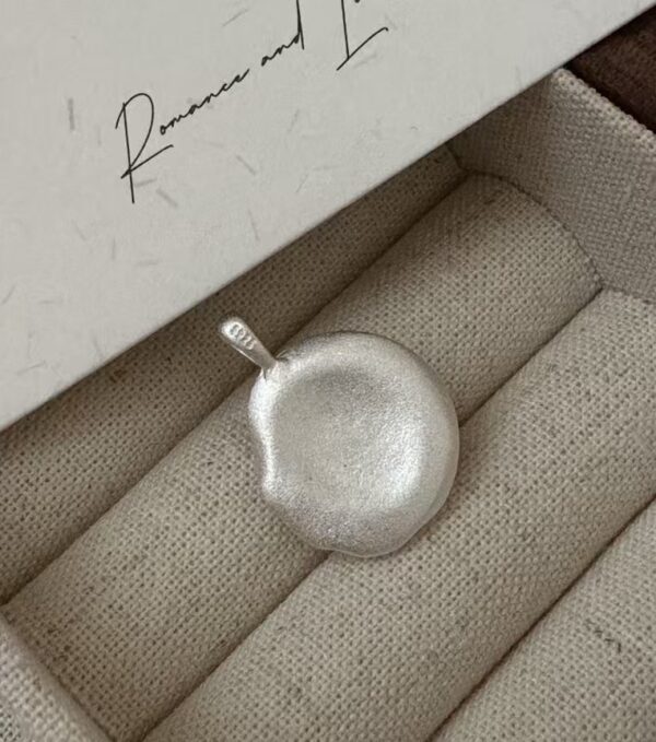 Wholesale 925 Sterling Silver Burnt White Rose Pendant - Image 3