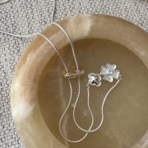 Wholesale 925 Sterling Silver Four-leaf Clover Adjustable Sweater Necklace